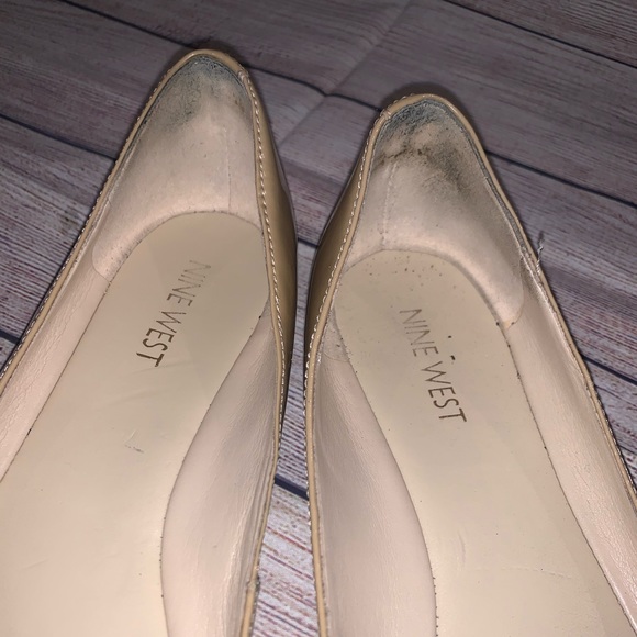 Nine West Nude Flats - Picture 4 of 8